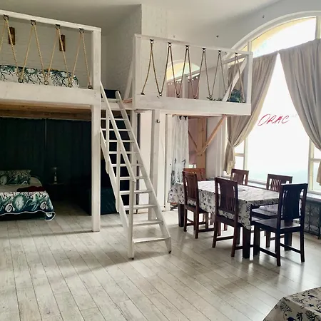 アパート Amazing Art Loft / Centrum/ Free Parking