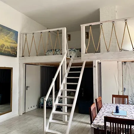 Amazing Art Loft / Centrum/ Free Parking *