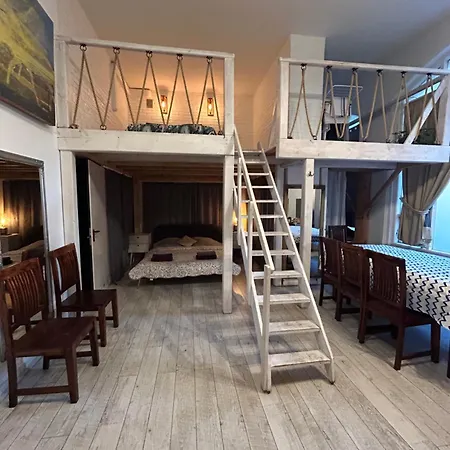 Amazing Art Loft / Centrum/ Free Parking *