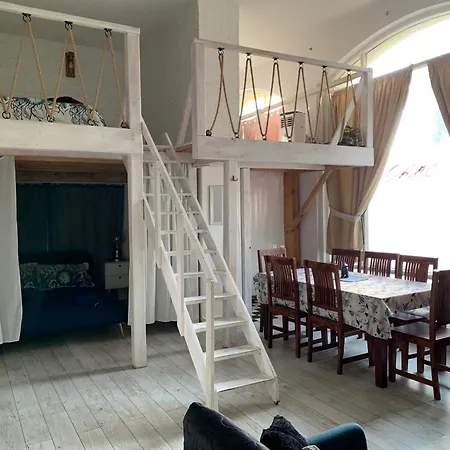 Amazing Art Loft / Centrum/ Free Parking アパート