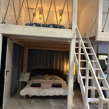 アパート Amazing Art Loft / Centrum/ Free Parking